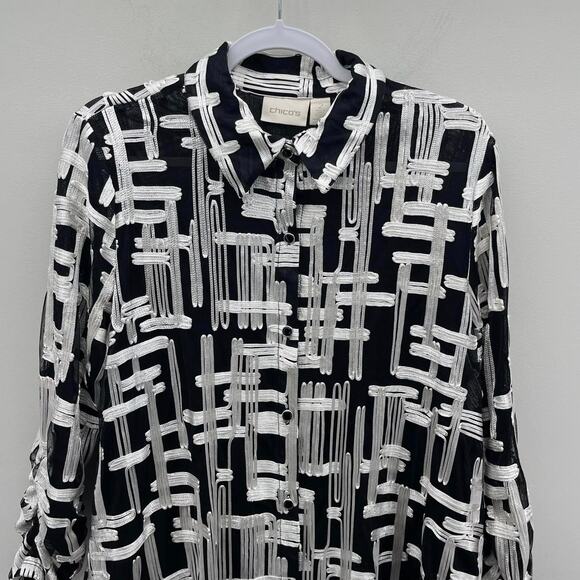 Chico’s Black White Applique Mesh Button Down Jacket w/ Pockets Style 570169142 - Picture 3 of 7